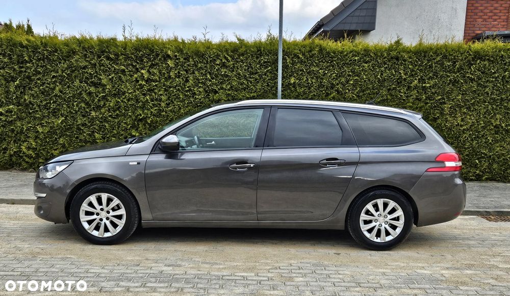 Peugeot 308 1.6 BlueHDi Allure S&S - 10