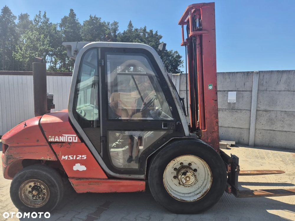 Manitou MSI25 MSI25D Pełna Kabina Ogrzewanie 2.5 T udźwig - 3