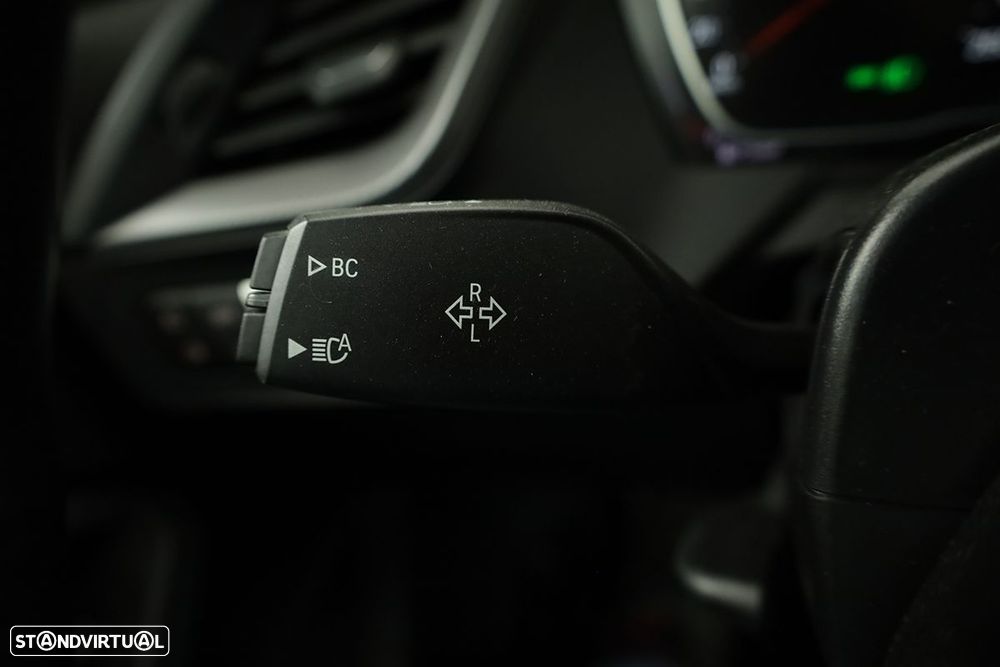 BMW 116 d Pack Desportivo M Auto - 17