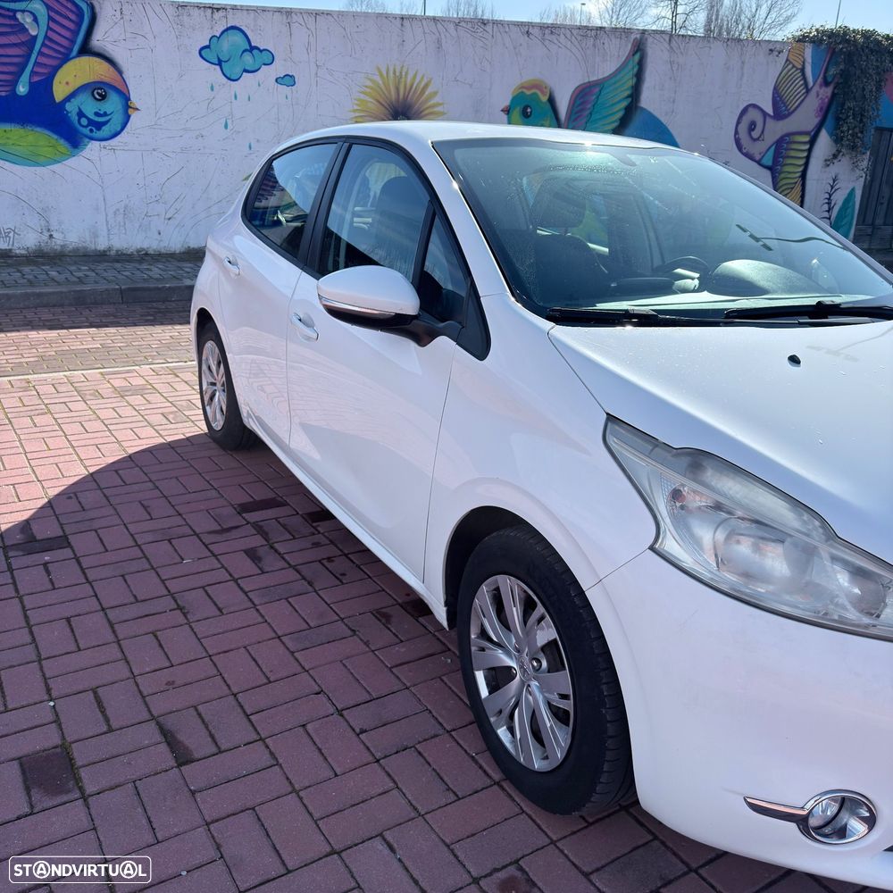 Peugeot 208 1.2 VTi Active - 4