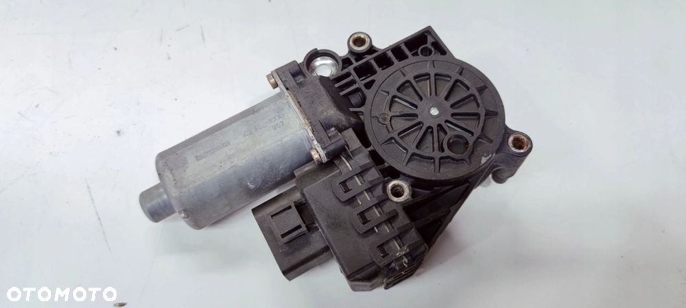 SILNIK SILNICZEK SZYBY PRAWY TYŁ AUDI A6 C5 0130821784 - 4