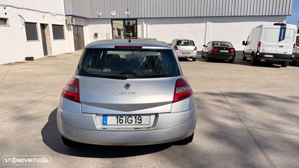 Renault Mégane 1.5 dCi Dynamique - 6