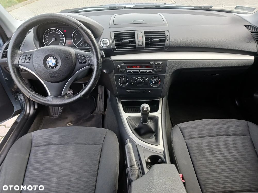 BMW Seria 1 116i - 6