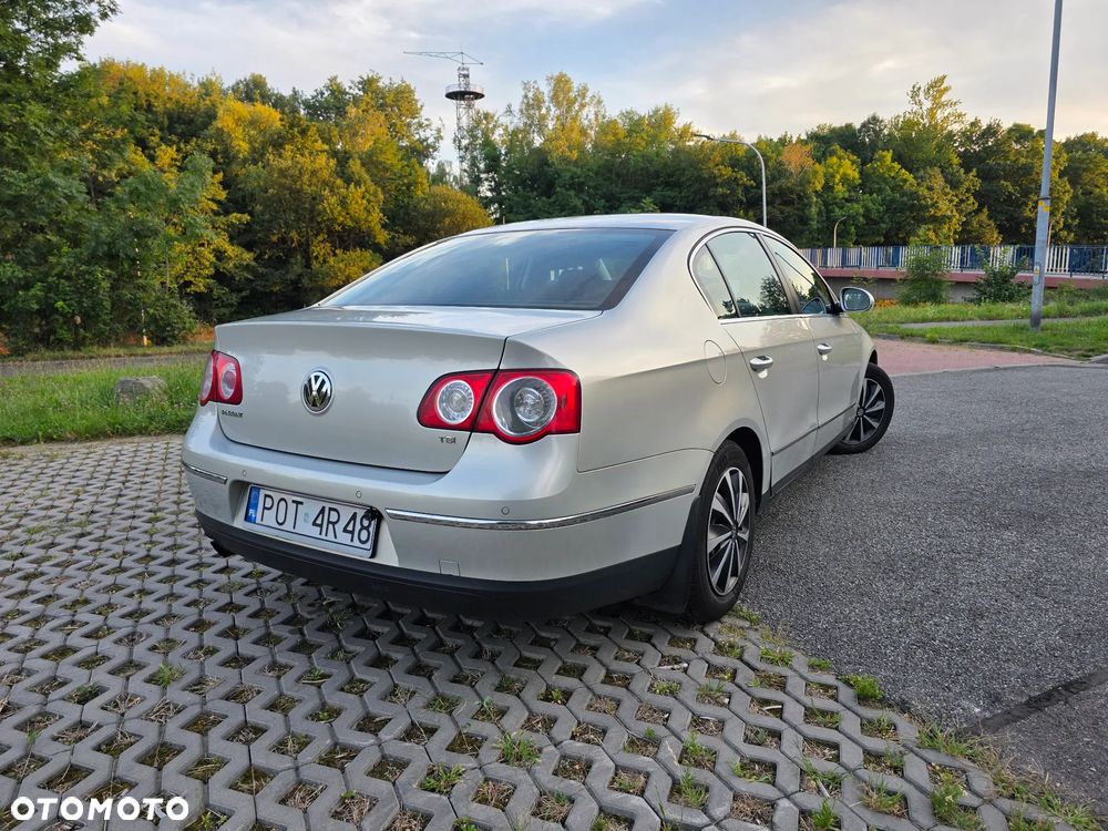 Volkswagen Passat 1.4 TSI Comfortline - 5