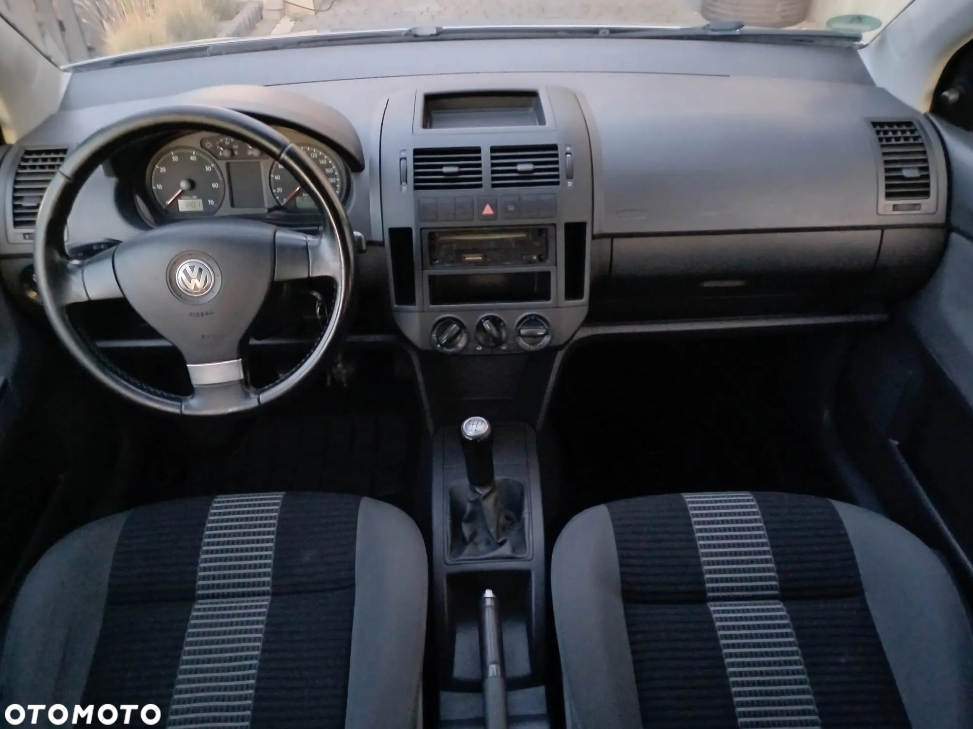 Volkswagen Polo - 15