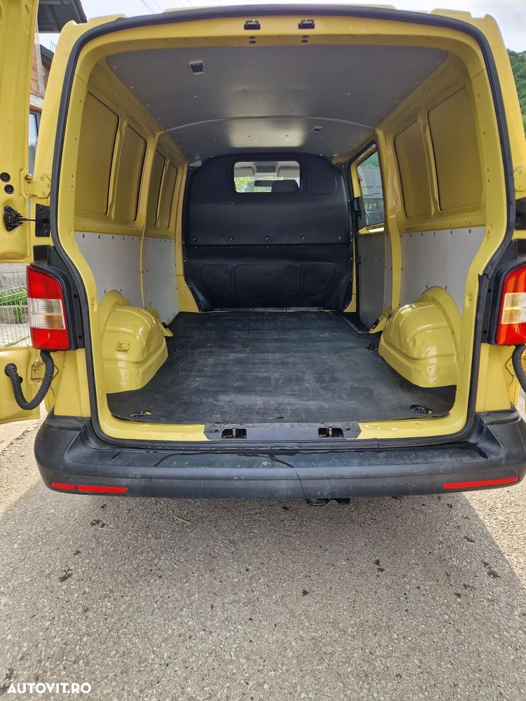 Volkswagen Transporter - 4
