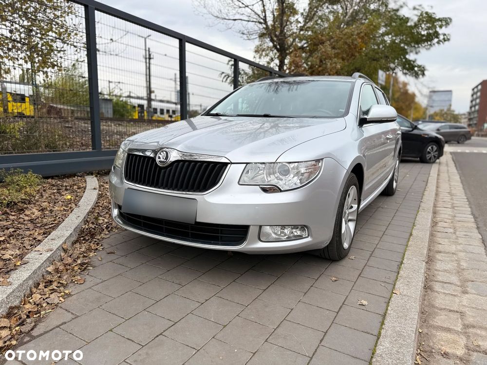 Skoda Superb 2.0 TDI Comfort DSG - 27