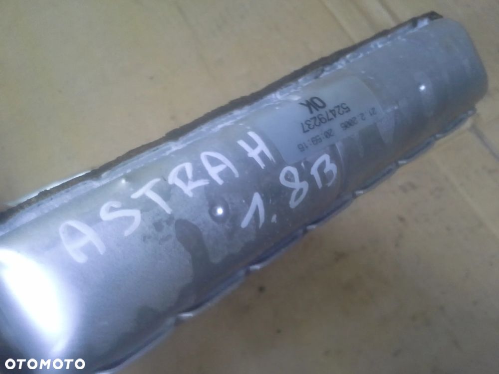 Opel Astra H III dmuchawa nagrzewnica Delphi 5240754 rezystor 3 silniczki i inne EU - 18