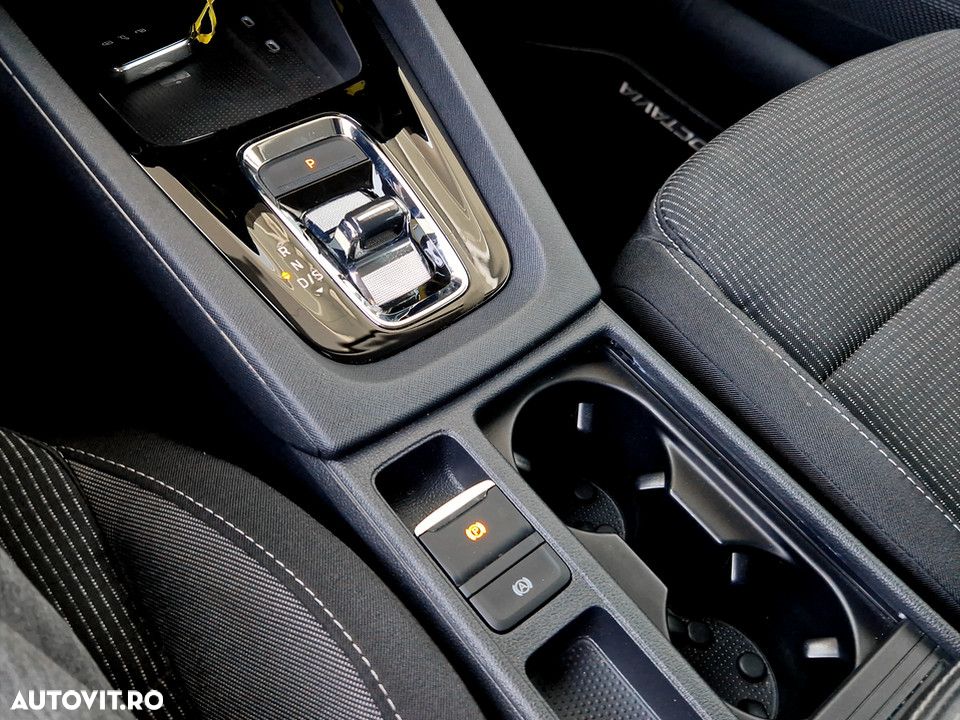 Skoda Octavia 2.0 TDI DSG Ambition - 19