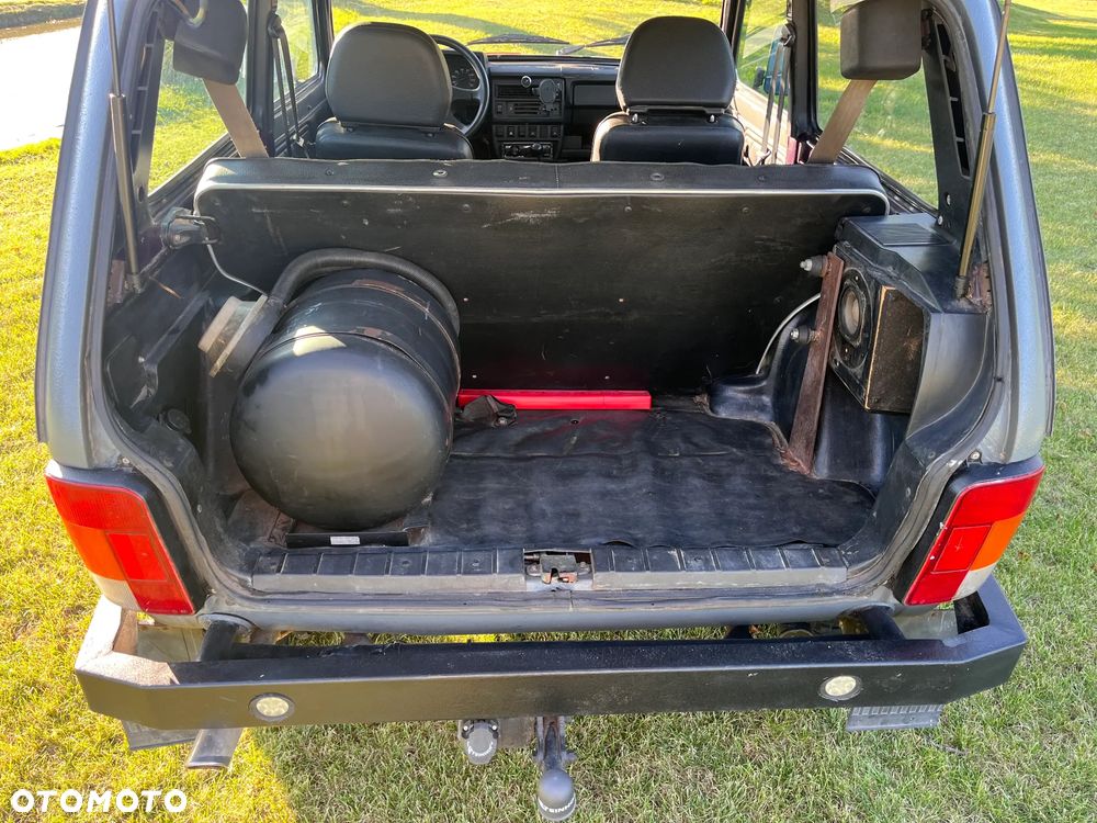 Lada Niva - 19