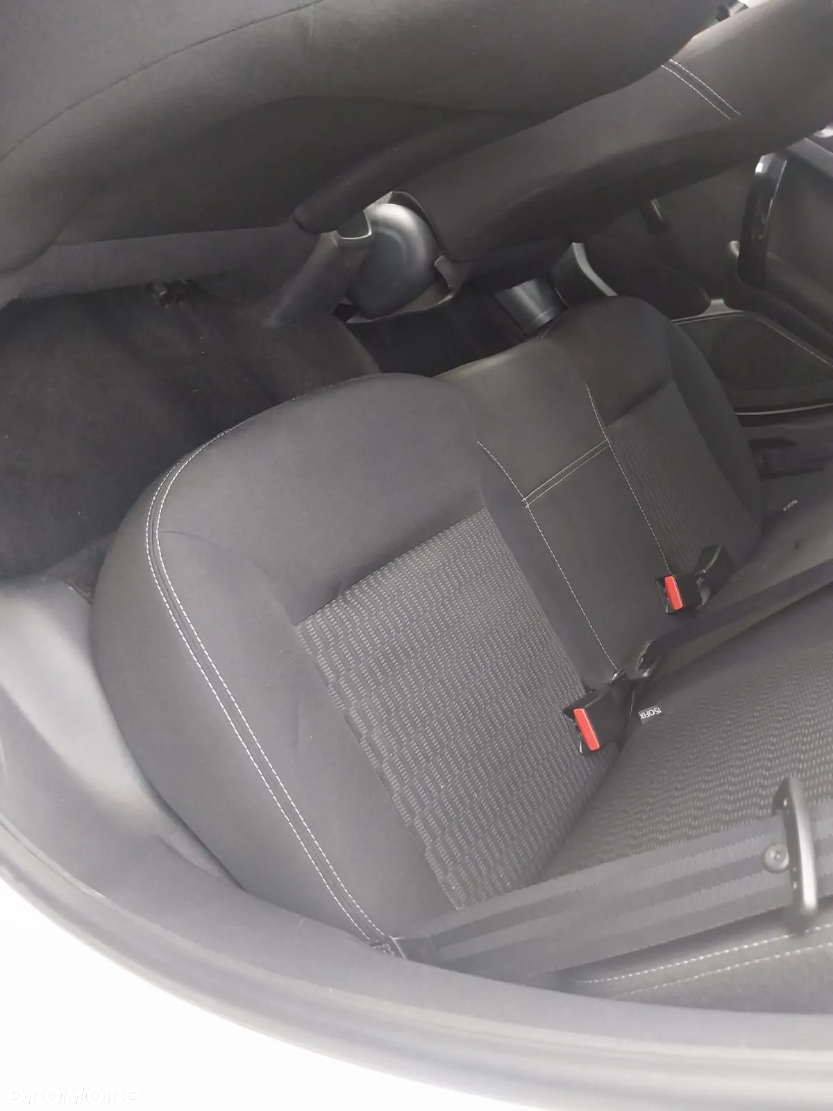 Peugeot 208 - 16