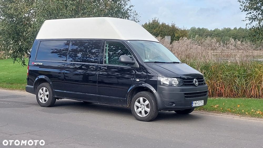 Volkswagen Transporter - 1