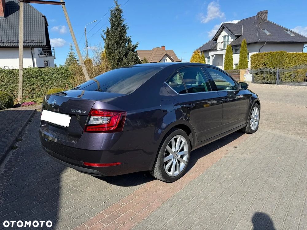 Skoda Octavia 2.0 TDI SCR Style DSG - 6