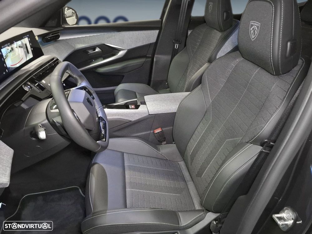 Peugeot E-3008 73 kWh GT - 11