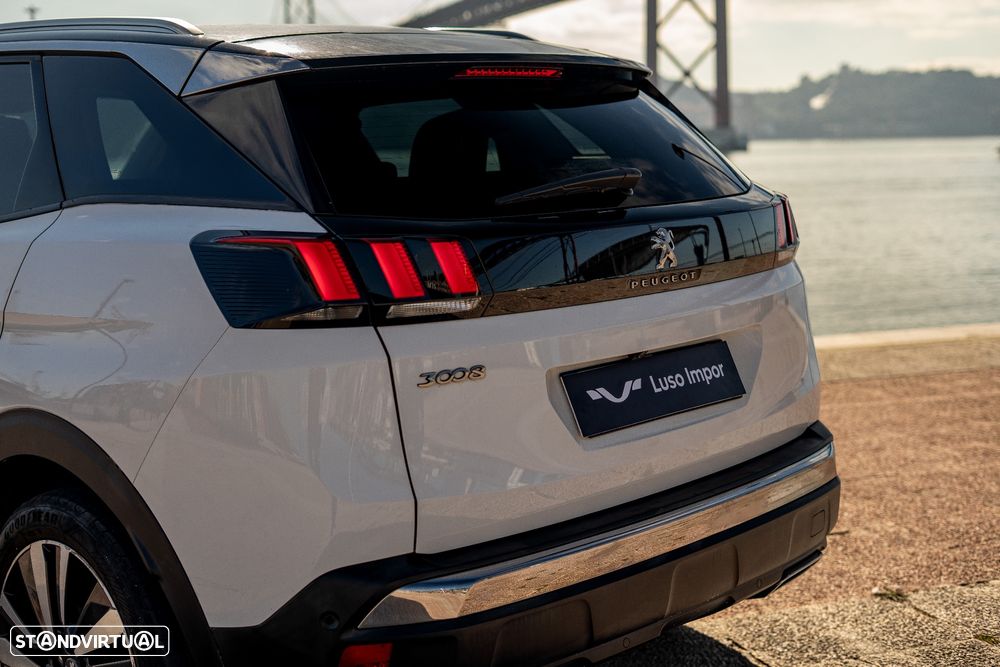 Peugeot 3008 PureTech 130 Stop & Start GPF Allure - 12