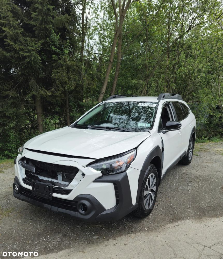 Subaru Outback - 1