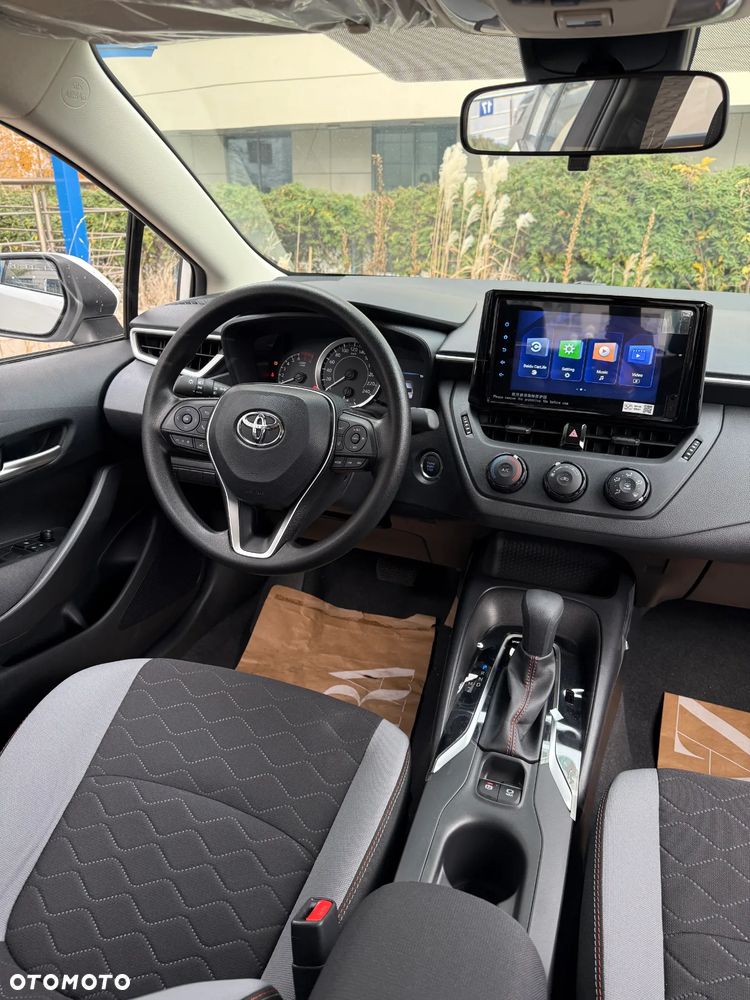 Toyota Corolla - 11