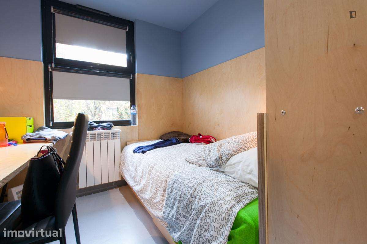 Quarto - localizado em Paranhos Porto - Grande imagem: 5/40