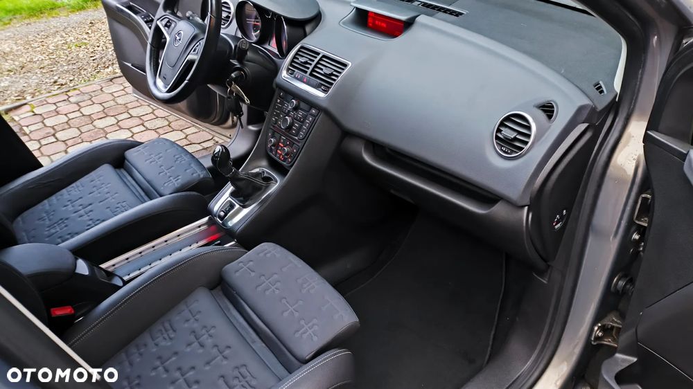 Opel Meriva 1.4 Innovation - 29