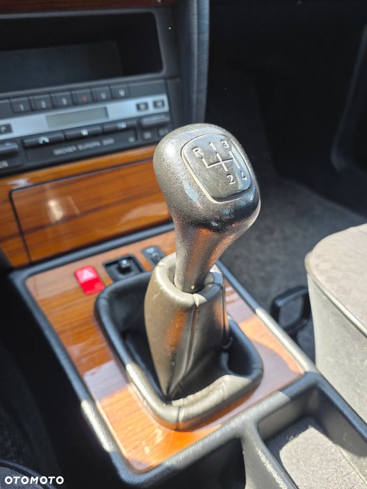 Mercedes-Benz W201 (190) - 20