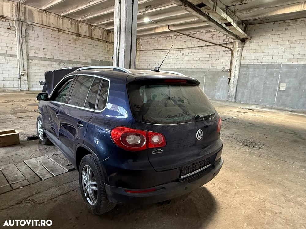 Bara spoiler spate Vw Tiguan 5N 2010 - 3