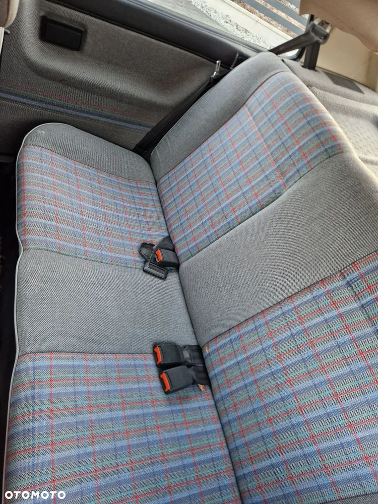 Volkswagen Golf - 12