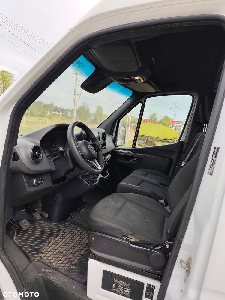 Mercedes-Benz SPRINTER - 2