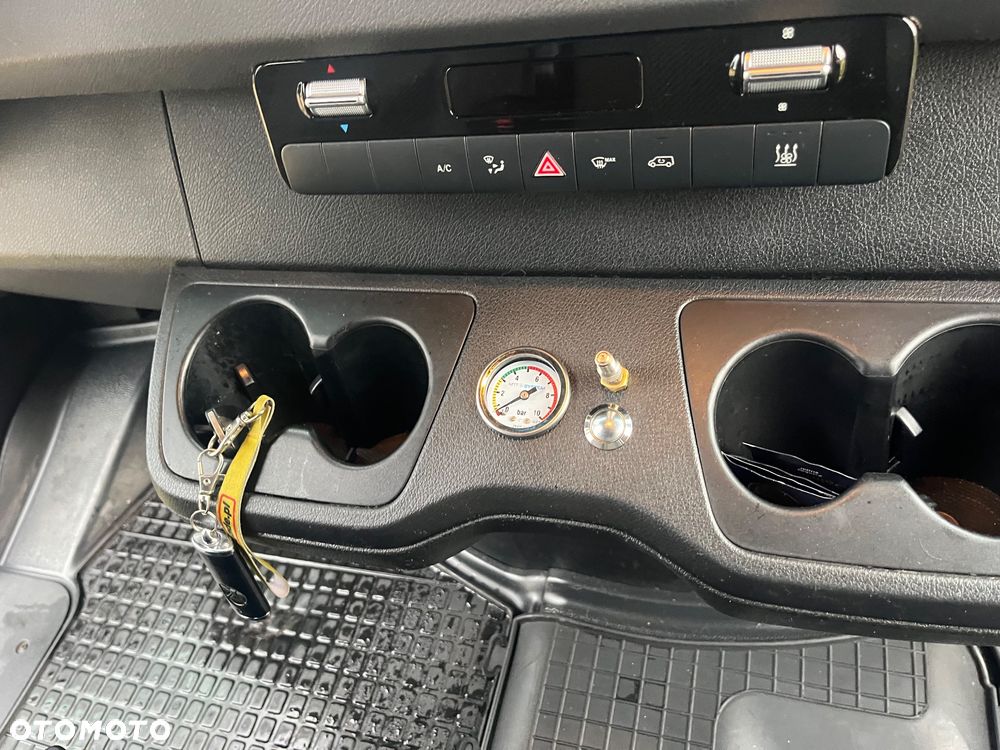 Mercedes-Benz SPRINTER - 12