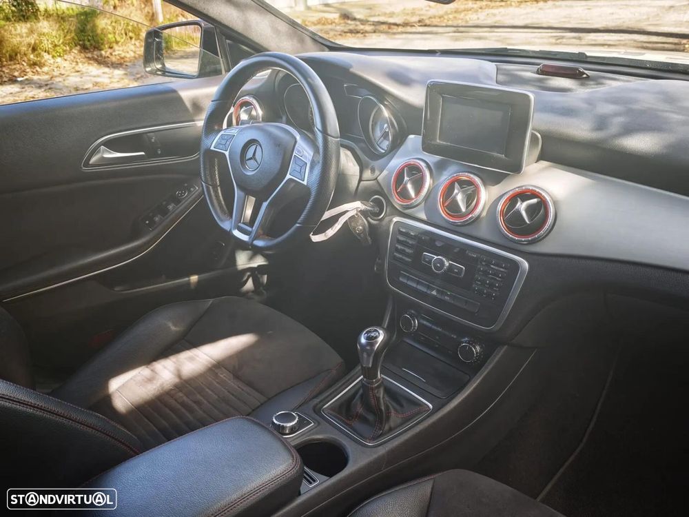 Mercedes-Benz CLA 200 - 19