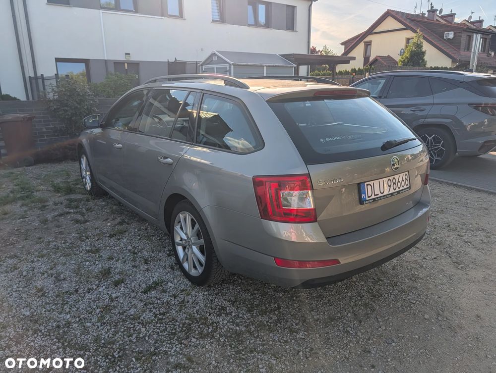 Skoda Octavia 1.6 TDI Active DSG - 3