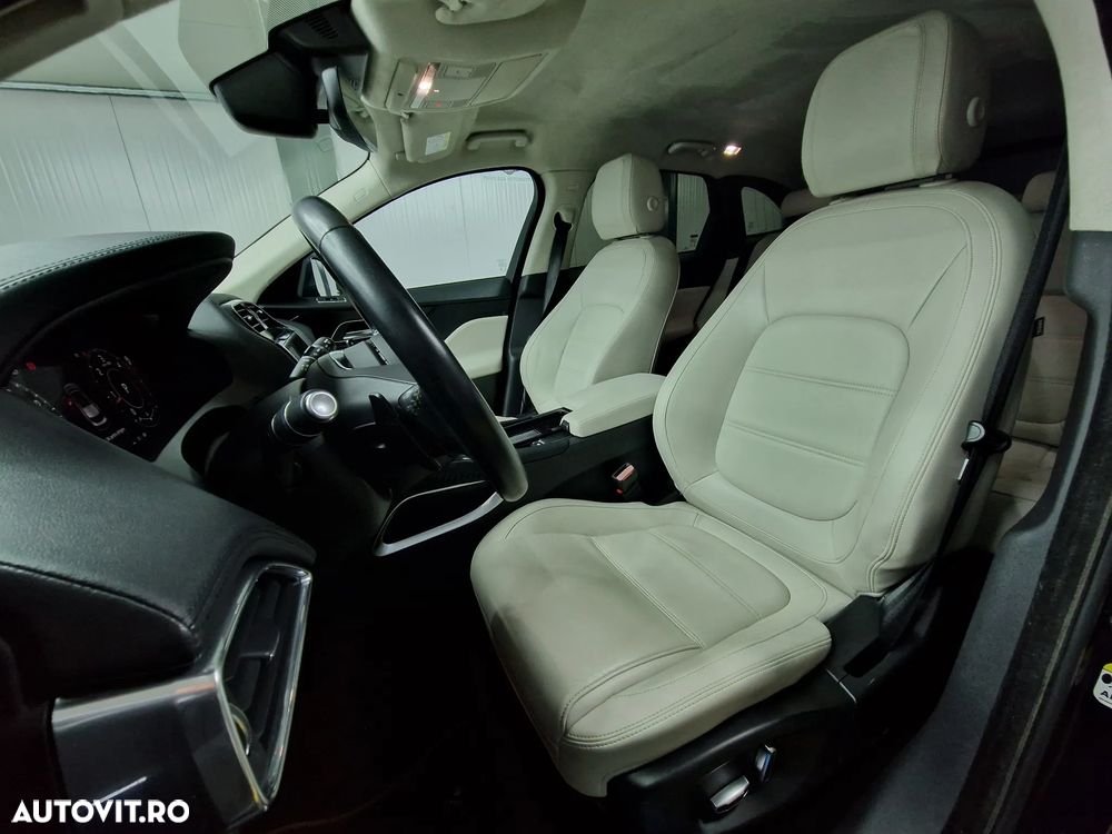 Jaguar F-Pace 20d AWD Aut. Prestige - 18