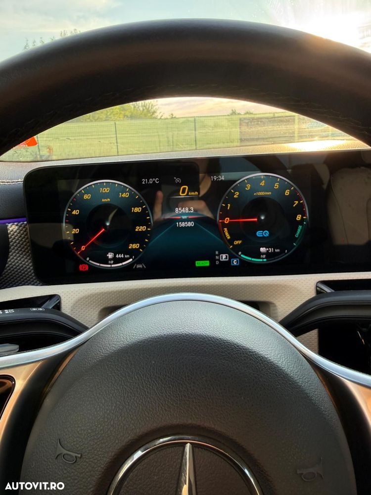 Mercedes-Benz CLA 250 - 8