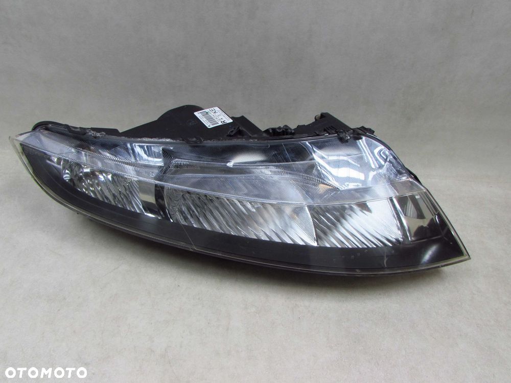 HONDA CIVIC VIII UFO LAMPA REFLEKTOR PRZOD PRAWY 33100-SMG-E014-M1 0301226602 UK 06-11 - 2