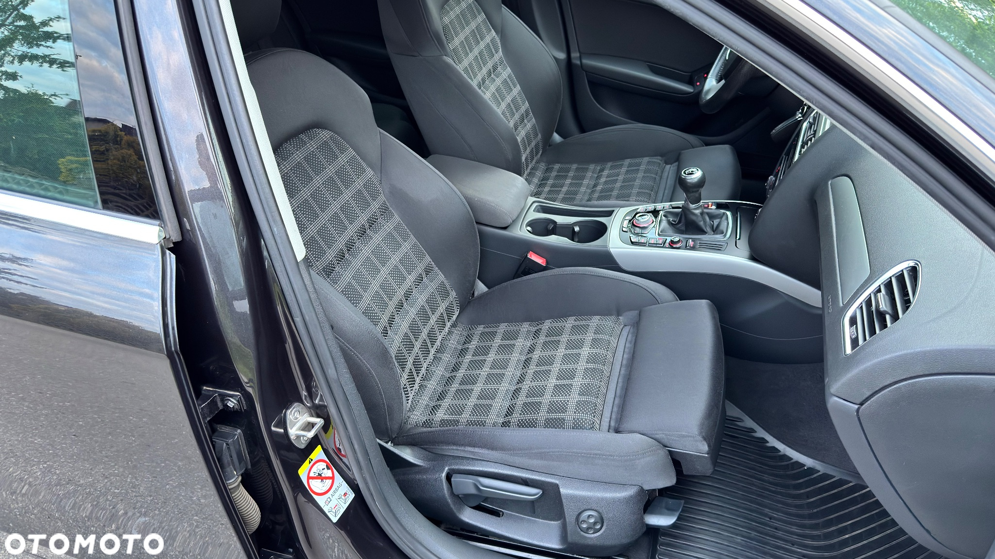 Audi A4 Avant 2.0 TDI DPF Ambiente - 13