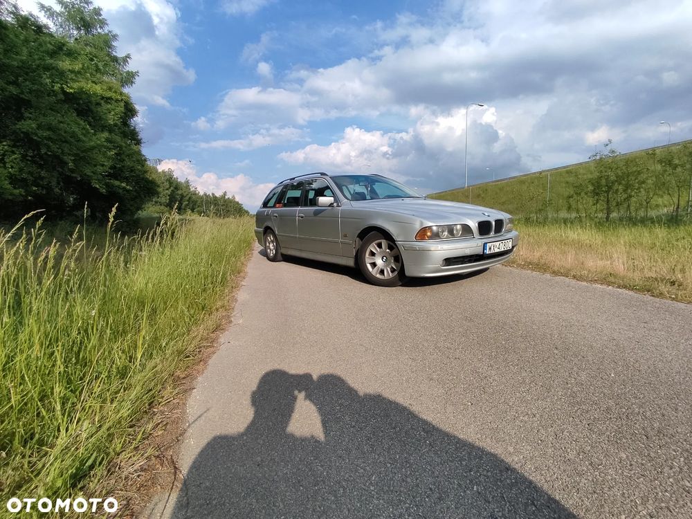 BMW Seria 5 525i - 1