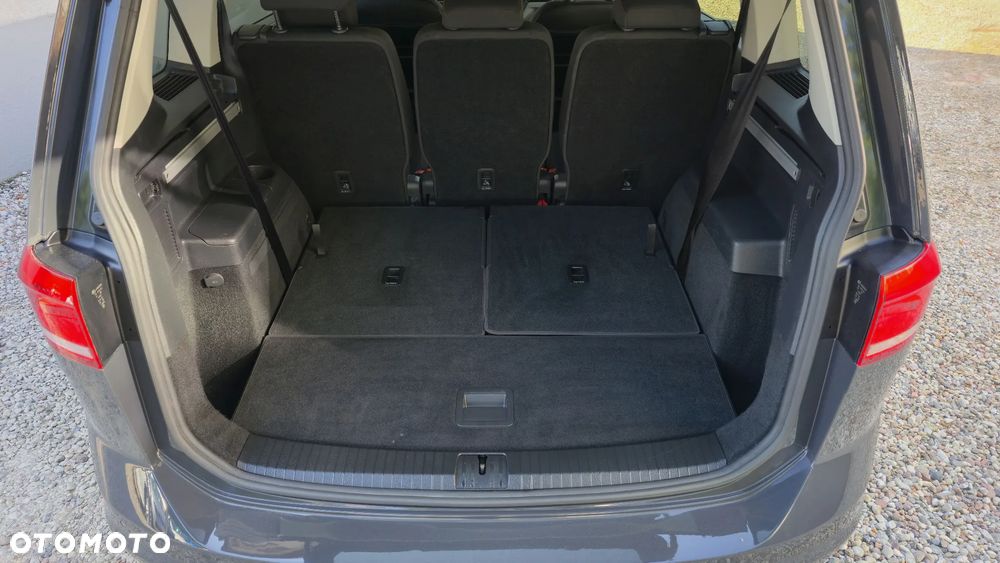 Volkswagen Touran 2.0 TDI SCR (BlueMotion Technology) SOUND - 16
