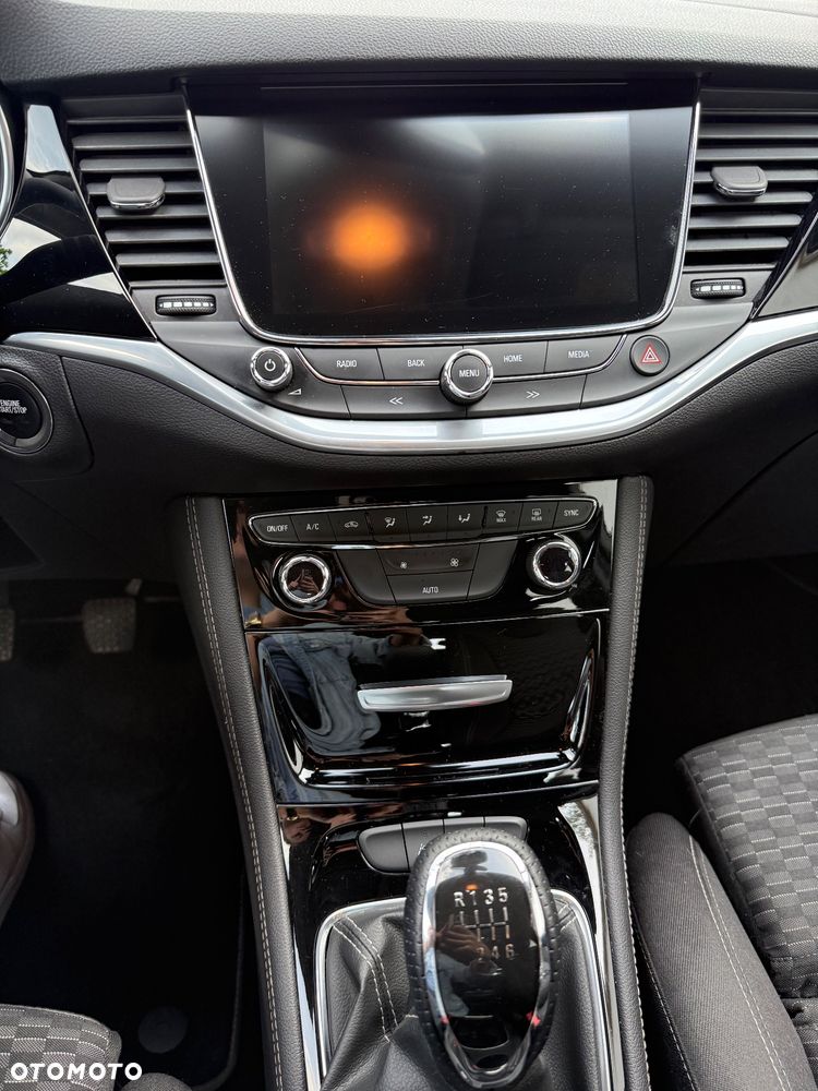 Opel Astra 1.4 T Elite - 15
