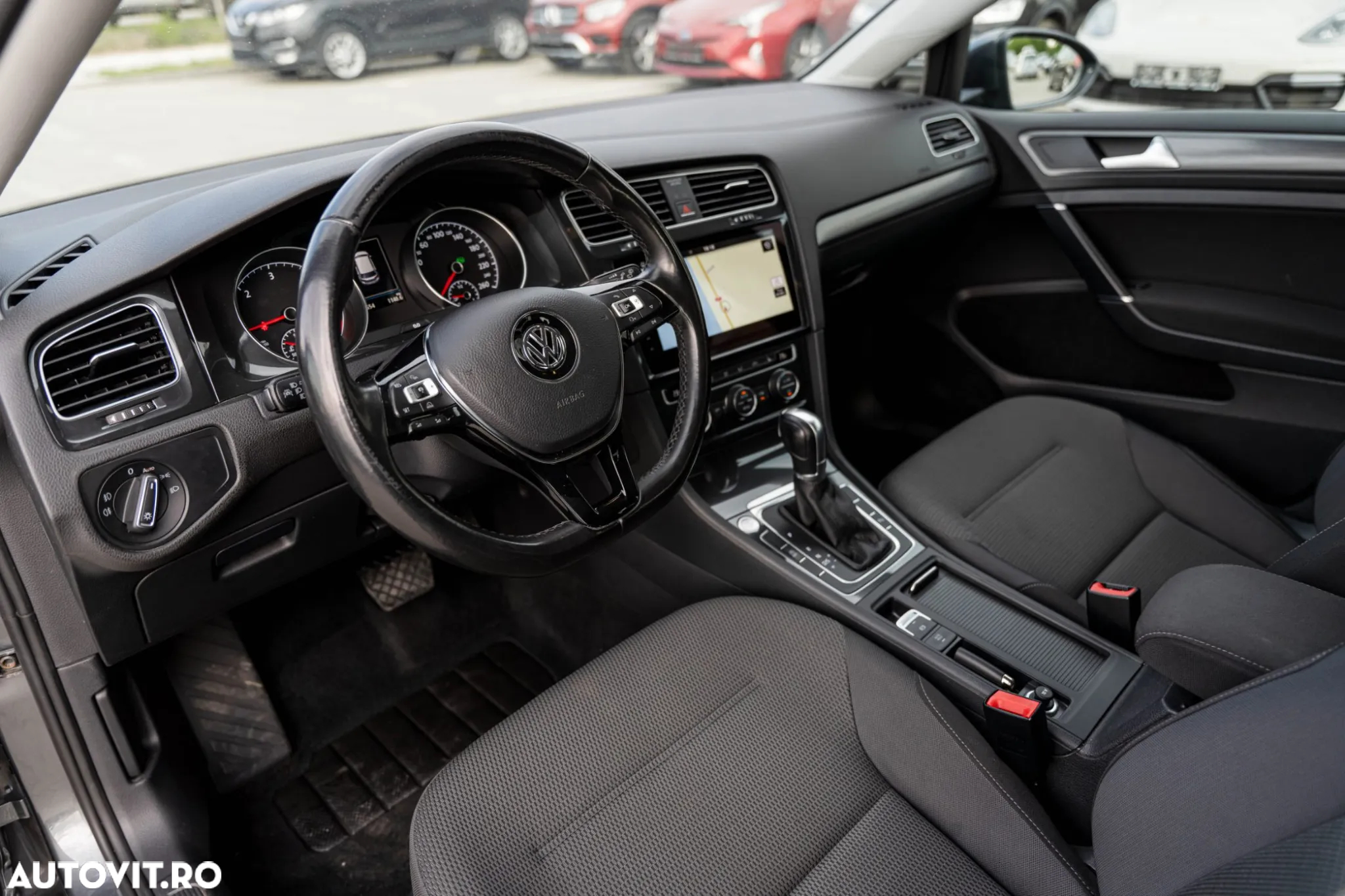 Volkswagen Golf 1.6 TDI DSG Comfortline - 5