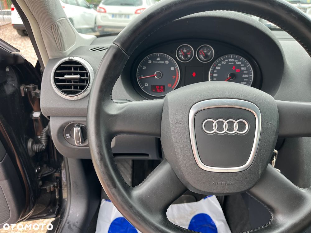 Audi A3 Sportback 1.6 Attraction - 13