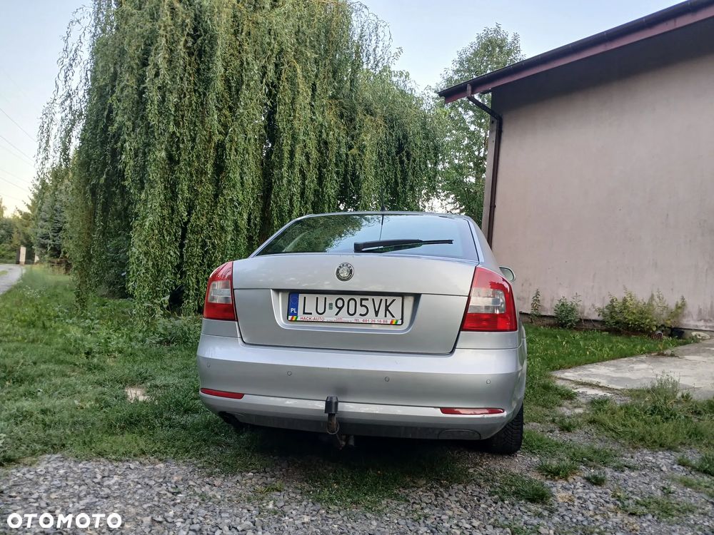 Skoda Octavia 1.4 - 8