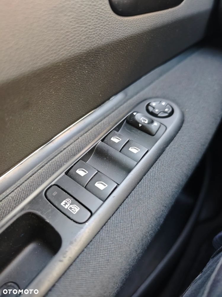 Peugeot 5008 e-HDI 115 ETG6 Stop&Start Business-Line - 14