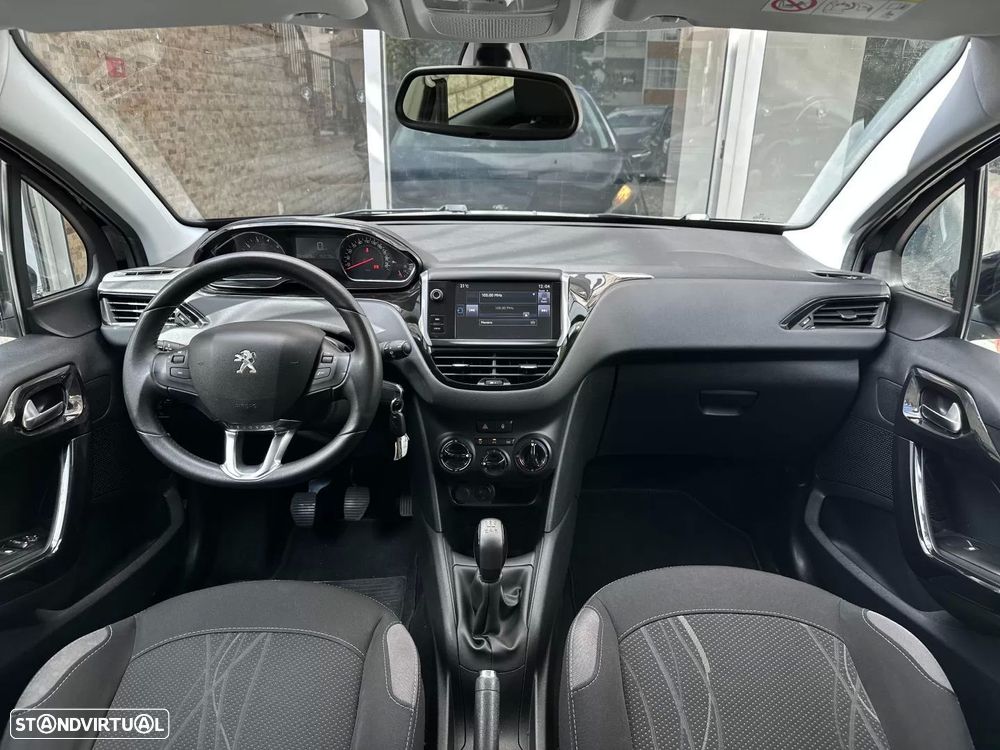 Peugeot 208 1.2 PureTech Active - 8