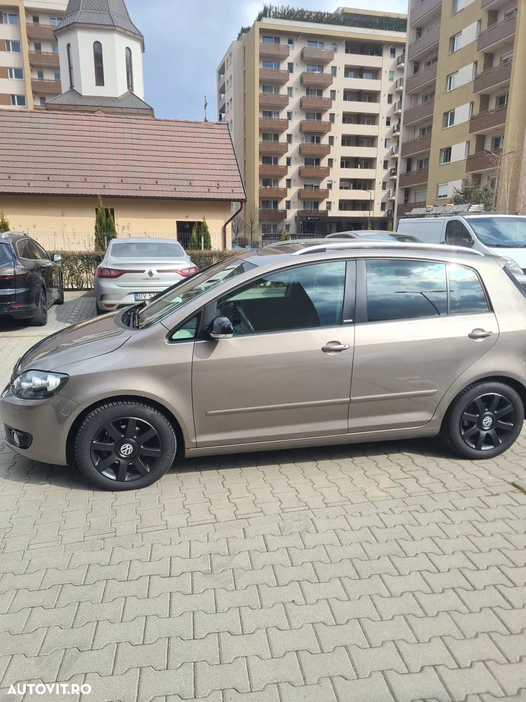 Volkswagen Golf Plus 1.2 TSI DSG Style - 8