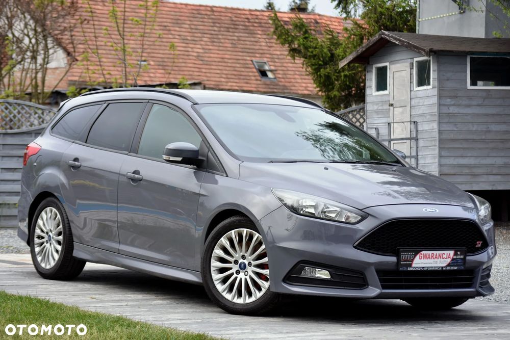 Ford Focus 2.0 TDCi ST - 10
