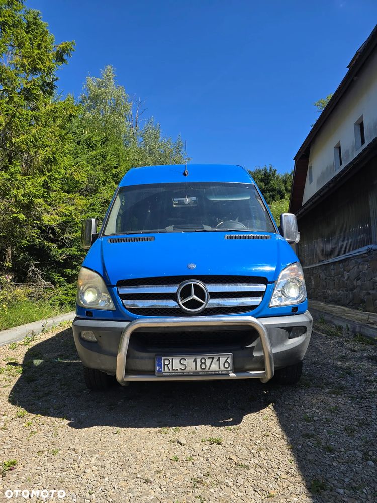 Mercedes-Benz Sprinter - 1
