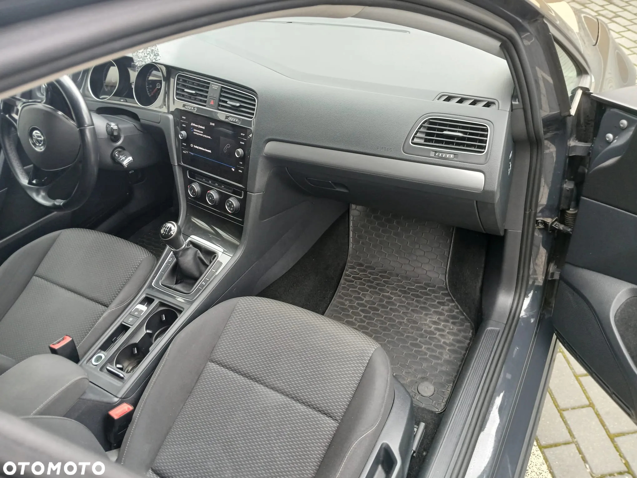 Volkswagen Golf VII 1.0 TSI BMT Comfortline - 3