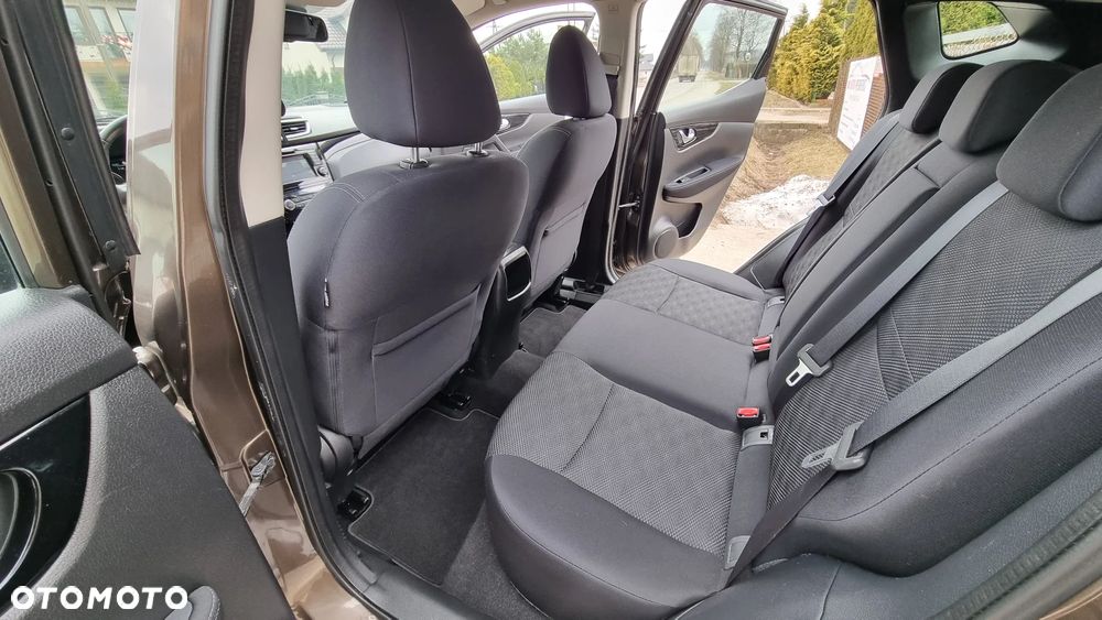 Nissan Qashqai 1.2 DIG-T N-Vision - 11