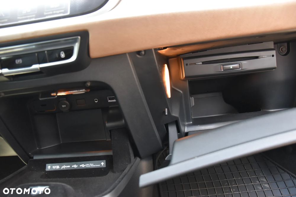 Citroën C4 Grand Picasso BlueHDi 150 EAT6 Exclusive - 24