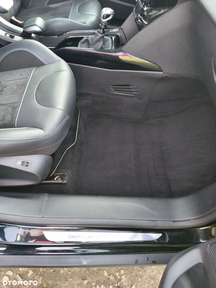 Peugeot 2008 1.2 Pure Tech GPF Crossway S&S - 10