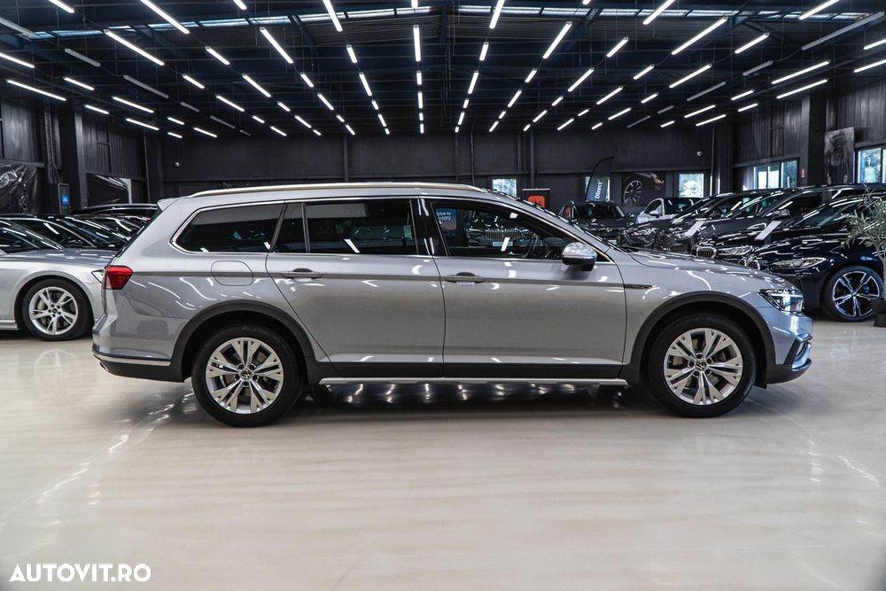 Volkswagen Passat Alltrack 2.0 TDI SCR DSG 4Motion - 20